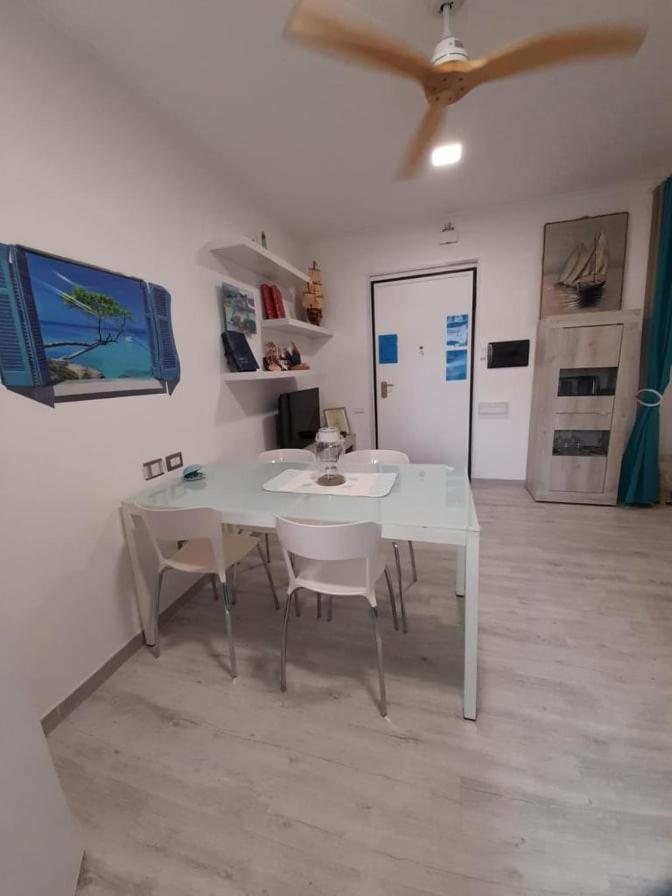 Appartement Ambos Mundos à Quartu SantʼElena Extérieur photo